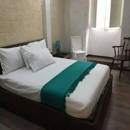 Charming In Peaceful Part Of Urban Valeta Msida